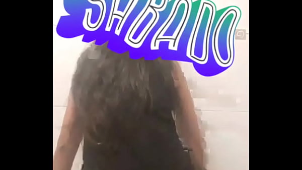 Nonton Bucetuda Dan&ccedil;ando thumbnail