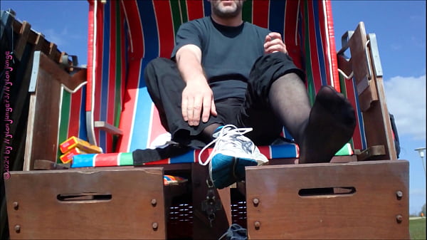 Schwarze FSH am StrandUrlaub_Wangerland