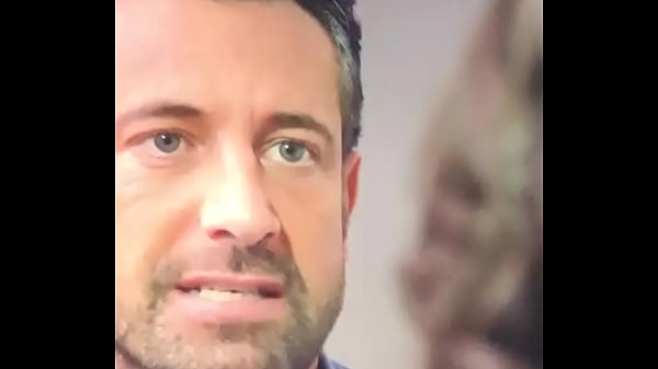 Nonton Cd9e30ea-0d9d-4983-b6ca-ee8045021d7f.mov thumbnail