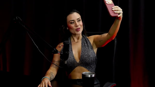 Respondeu_em quem_mama senta ou passa mostrou como que faz o seu vídeo sensual e_o tesão Taluane Boom WATCH ON SHEER RED