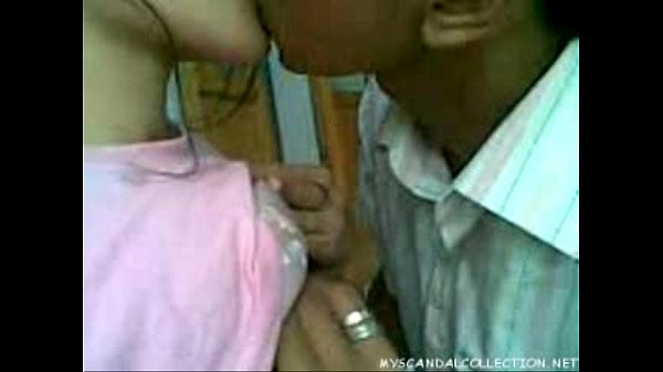 Kiss Full of Lust A pairof teens