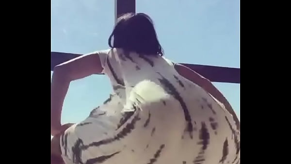 Play MP4 - BIG ASS CLAPPING 16