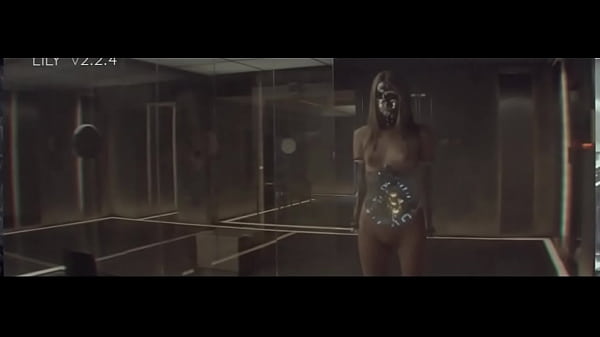 Claire Selby Machina 2015