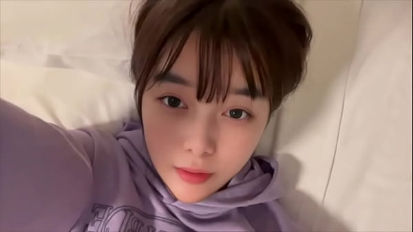 自撮りオナニー 今日おか さんいないから部屋で気軽におなにーできて嬉しかったです