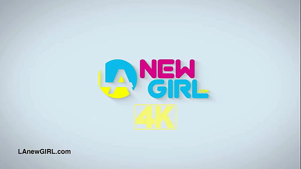 Nonton Charming Young Model-to-be Seduced By The Producer thumbnail