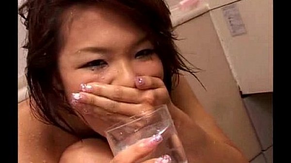 Girls Vomit Gagging Puke Puking Gag 