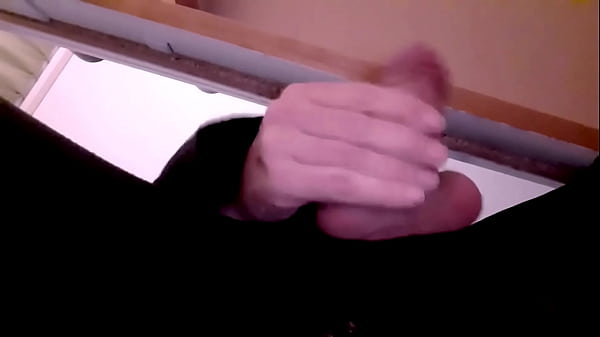 Play MP4 - John Evan  play with his huge dick