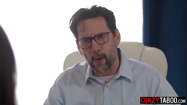 Sexy babe swallowed big cock and enjoyed anal sex in the office 