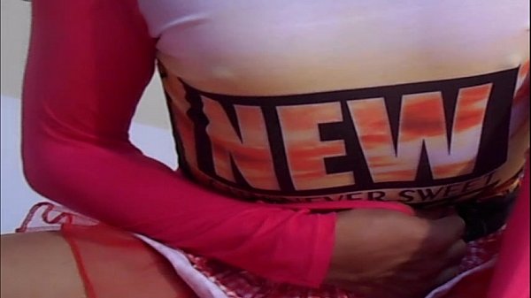 Play MP4 - shemale super caliente