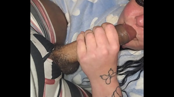 Resaboo give mf a blowjob 