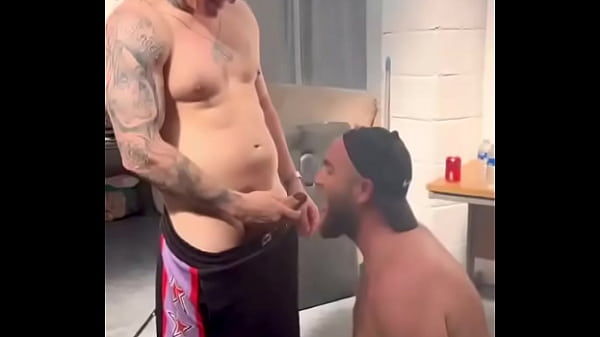Nonton When He&rsquo;s So Filthy He Feeds Me A Brownie From His Huge Foreskin Theirishbull123 thumbnail