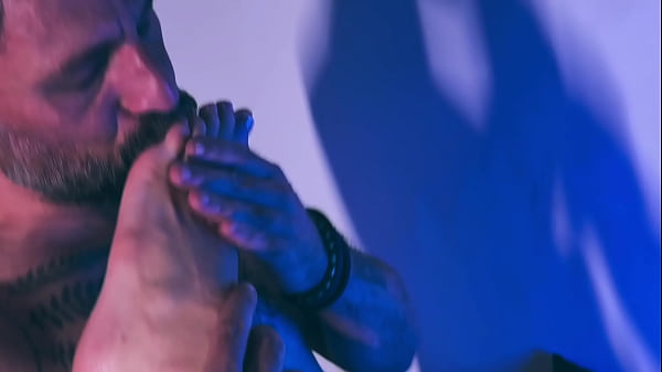 I Want My Feet To Be On Your Mind 24x7 