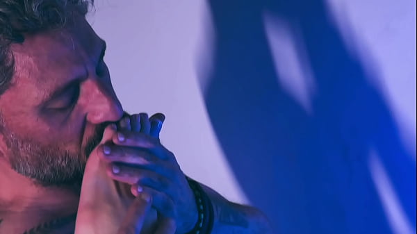 Play MP4 - I Want My Feet To Be On Your Mind 24x7