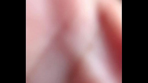 Hot instagram_girl rubs_her wet pussy and cums intensely