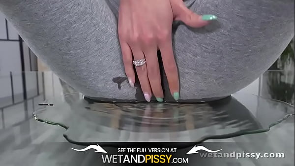 Wetandpissy paris devine