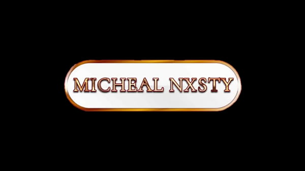 Pull your pants down down it&rsquo;s going down and i&rsquo;m a lay you down 