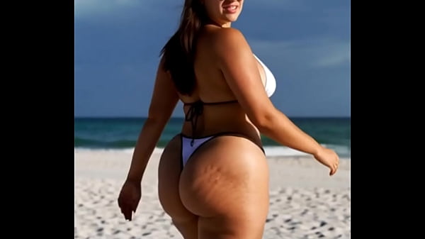 Huge ass thick girls walking compilation 6 ai
