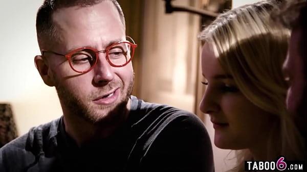 Play MP4 - Innocent teen blonde Eliza Eves double pussy fucked by two older guys