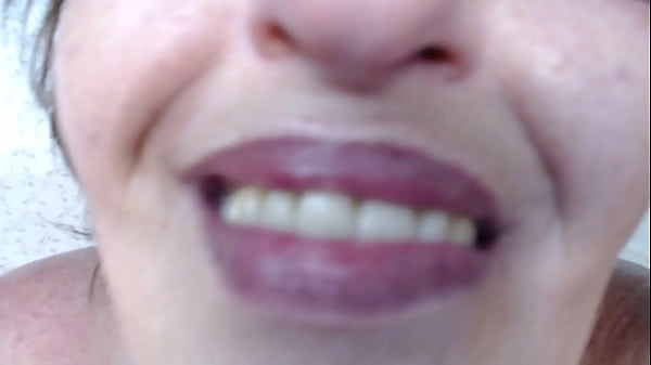 Play MP4 - 1012 PeeYew&excl; Im so stinky&period; Smell under my arms&excl; DawnSkye1962 in a femdom type inviting you to inhale deeply of my aromas