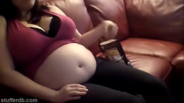 BBW eats candy_for breakfast