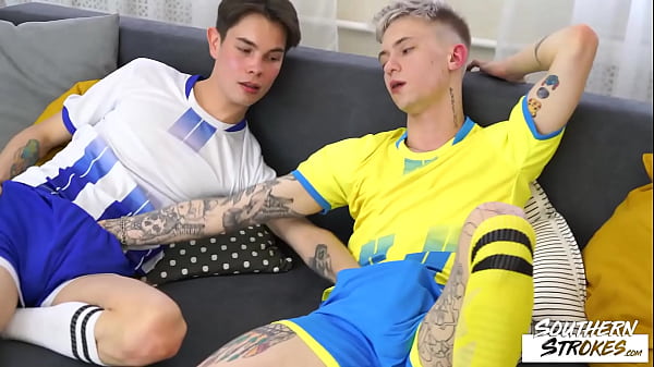 Southernstrokes Compilation Of Naughty Twinks Barebacking thumbnail