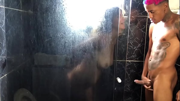 Novinho Comendo A Tia Do Seu Amigo No Banheiro Da Casa Dela Branquinha Gostosa thumbnail