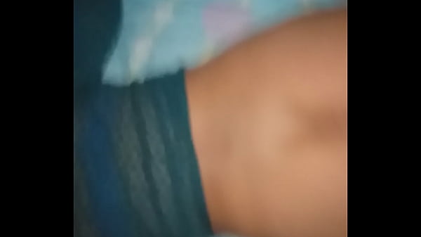 Mi_prima deja que_le termine adentro