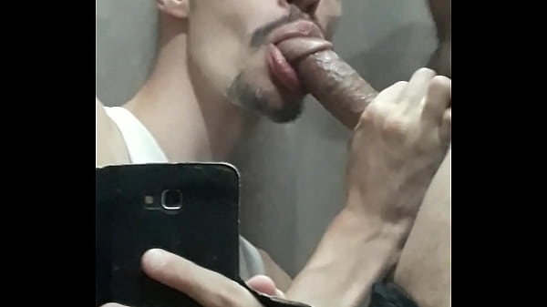 Chupei meu amigo coroa 