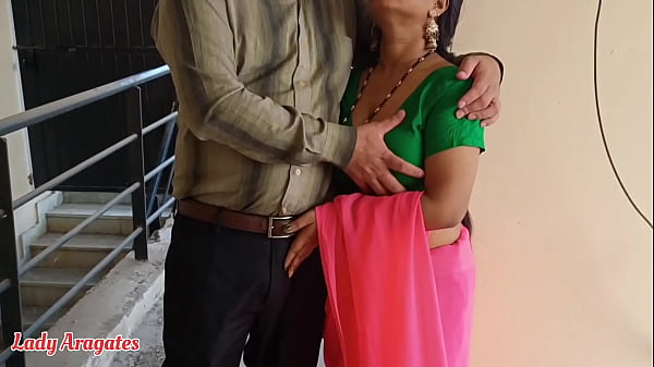 Youngdesi bhabhi pleased thelandlord by getting herpussy and ass fucked