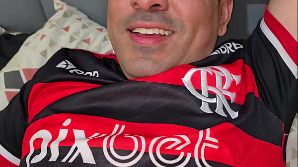 Chamei O Amigo Pra Assistir O Jogo Mas Ele Queria Mesmo Era Fuder Meu Cuzinho. N&atilde;o Sabia Que Ele Era T&atilde;o Pauzundo. thumbnail