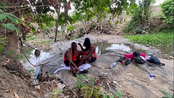 Nonton Ass Worship Outdoor thumbnail