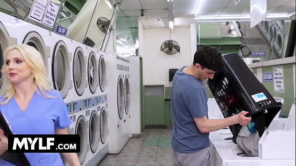 Play MP4 - Blonde StepMom & StepDaughter Take Turns Fucking Young Hard Stud - MYLF