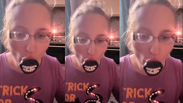 Nonton Asmr Hair Brush To Ponytail thumbnail
