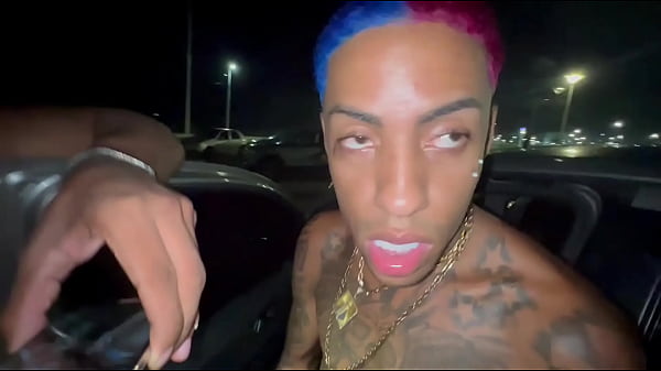 Play MP4 - Putaria em Salvador BA - Grupo de Amigos fodem no pelo no meio da rua&excl;