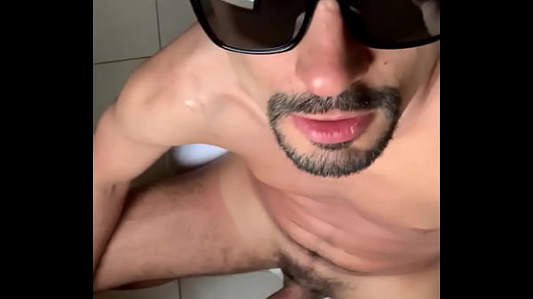 Brazilian Cumming thumbnail