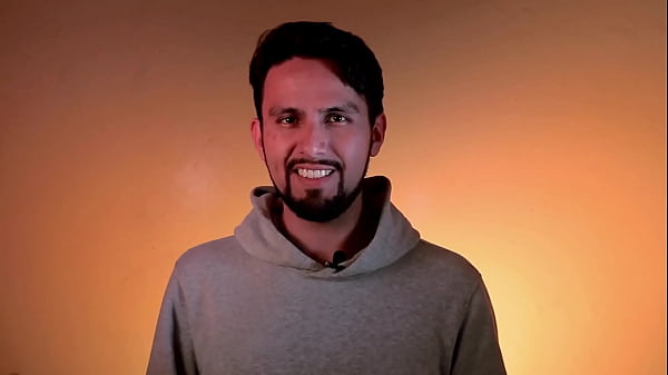 Nonton Hombre Expone Sus Miserias Frente A La C&aacute;mara thumbnail