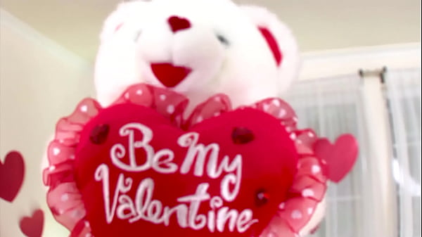 Play MP4 - JENNIFER WHITE Huge Cock POV All The Way Down Deepthroat Facefuck and Cum Facial - WoW&excl; A