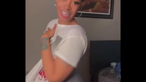 Clapping ass