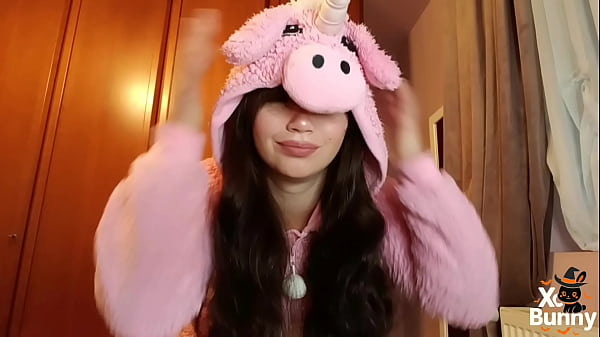 Play MP4 - First week of spooky Halloween farts compilation