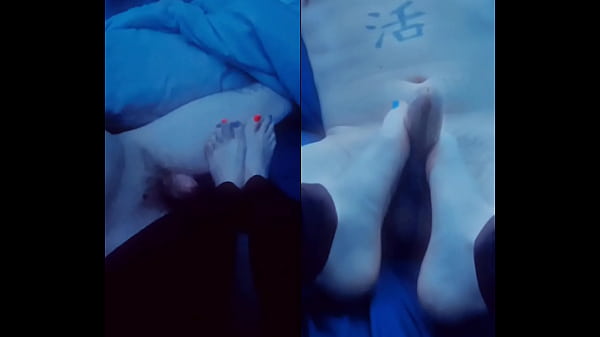 Handjob footjob split screen 