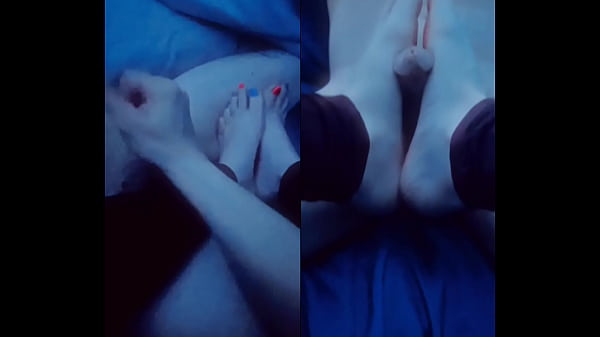 Nonton Handjob Footjob Split Screen thumbnail