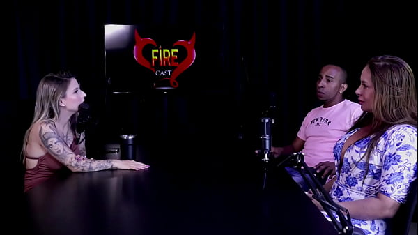 Sempre foi pol&ecirc;mica, seu ex te passou a perna, recusava as produtoras no come&ccedil;o, e se conheceram... - Negro Top Del&iacute;cia & Francis Simas (WATCH ON: SHEER/RED) 