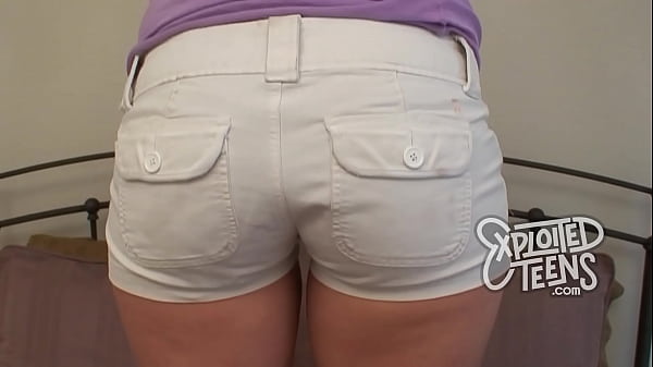 Play MP4 - Cute Blonde 18 Year Old Newbie With a Super Tight Pink Pussy