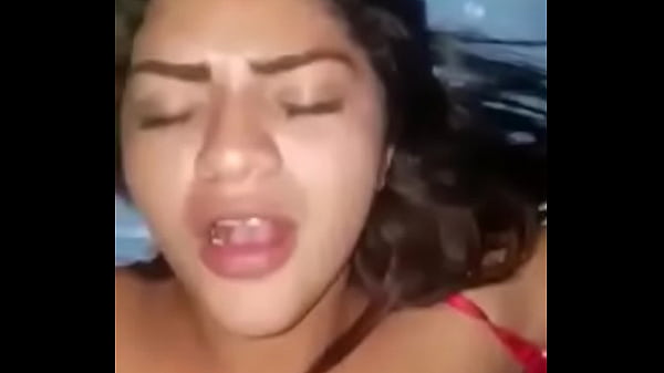 La cachas con un policia mira el video completo aqu&iacute;  http://tmearn.com/OFxL 