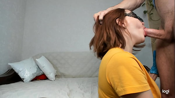 Сосет член в мед перчатках thumbnail