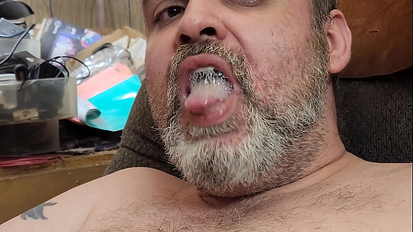 Playing with sperm in my mouth 