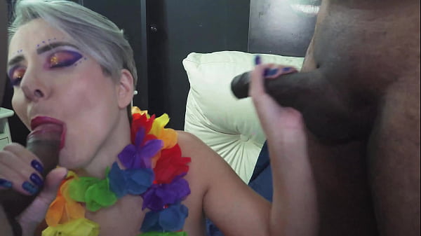 Carnaval 2023 dp in slut blonde gets a threesome hard with prolapse gape and more 