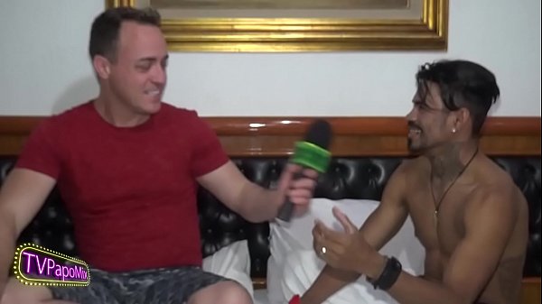 Play MP4 - &num;Suite69 -  Ronny Aislan fala sobre show de sexo ao vivo no Club Rainbow em S&atilde;o Paulo - Parte Final