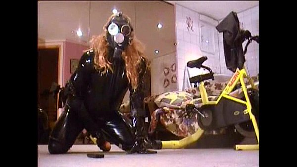 Roxina2003LonelyRubber2003