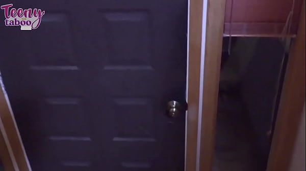 Nonton Sex Time! Kinky Daisy Garcia Joins Cheerleader Squad After Fuck Brogan! thumbnail